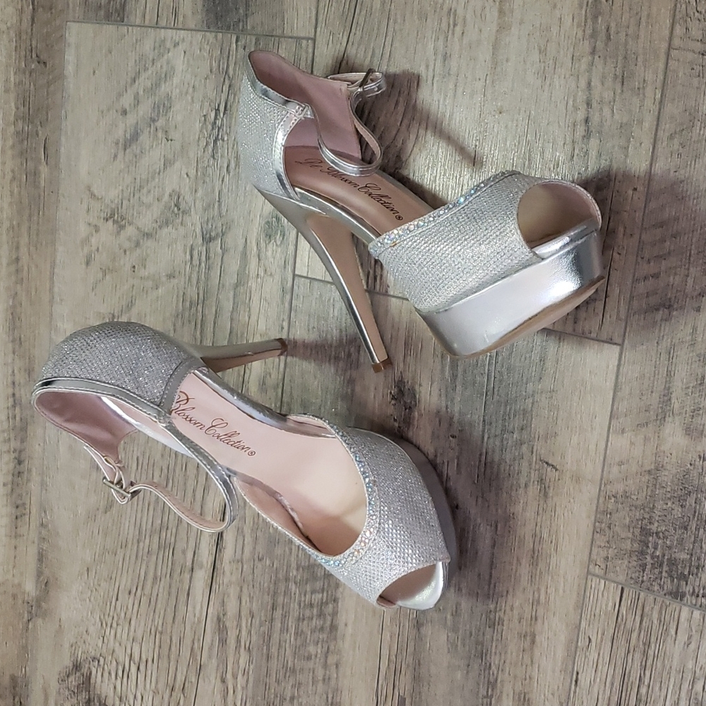 DE BLOSSOM COLLECTION SILVER HEELS